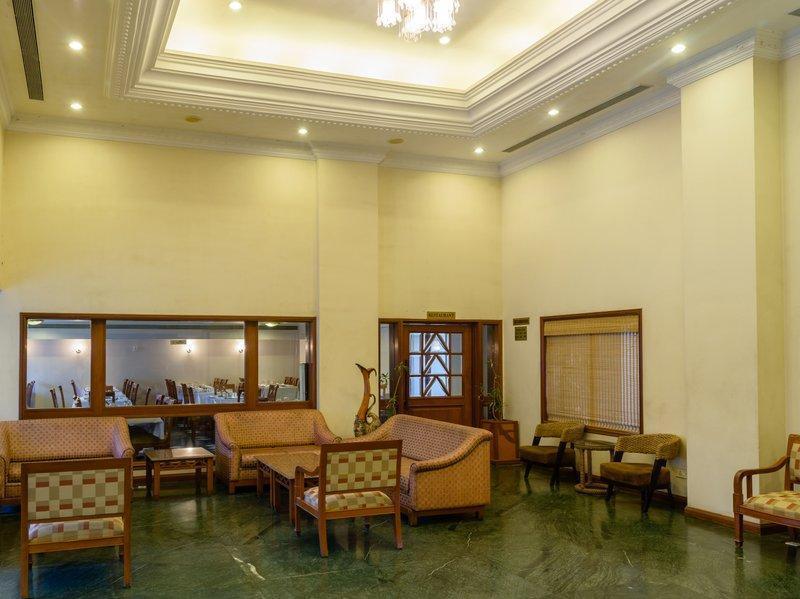 فندق كواليتي إن بالمز Gāndhīdhām المظهر الخارجي الصورة